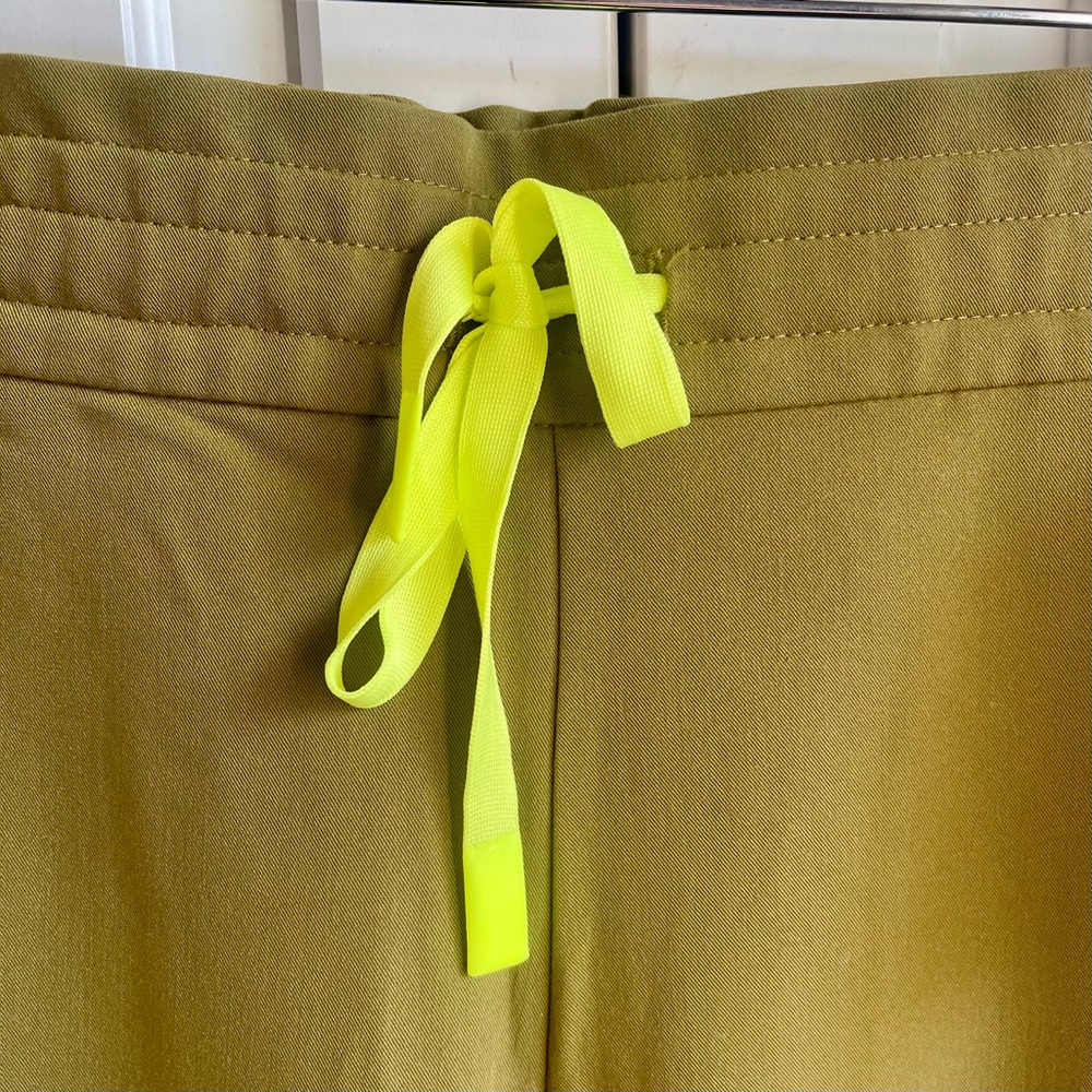 ✨ NWT Figs Lesage Jogger Size M Martini Olive - SOLD OUT Limited Edition - Picture 9 of 9